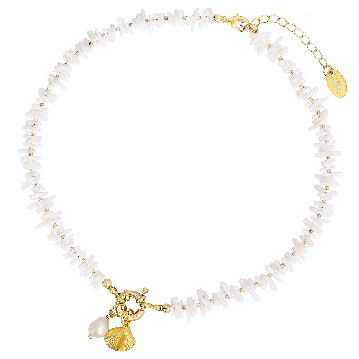 Collier de perles de coquillage côtier