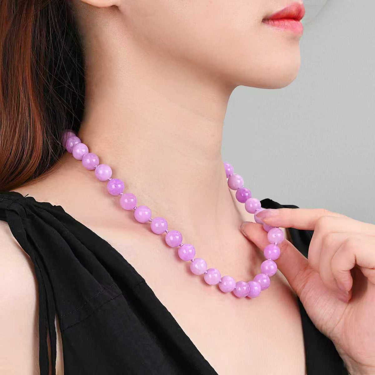Collier ras-du-cou en jade lilas bienheureux
