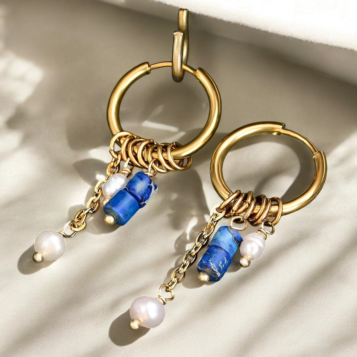 Goldene Lapis-Blumen-Tropfen-Creolen