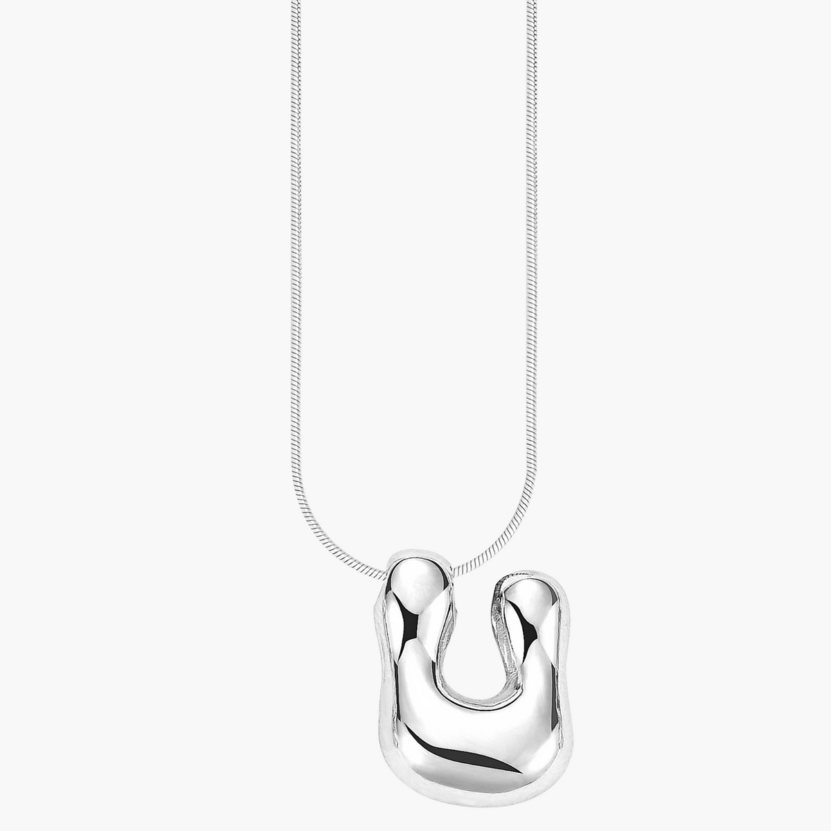 Collier initial en lettres bulles à éclat argenté