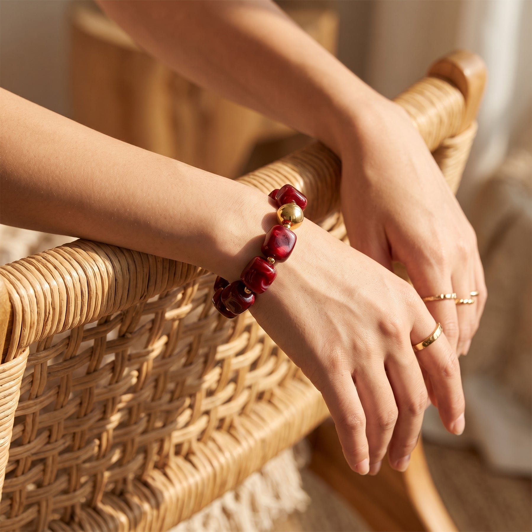 Chunkiges Armband „Scarlet Eclipse“