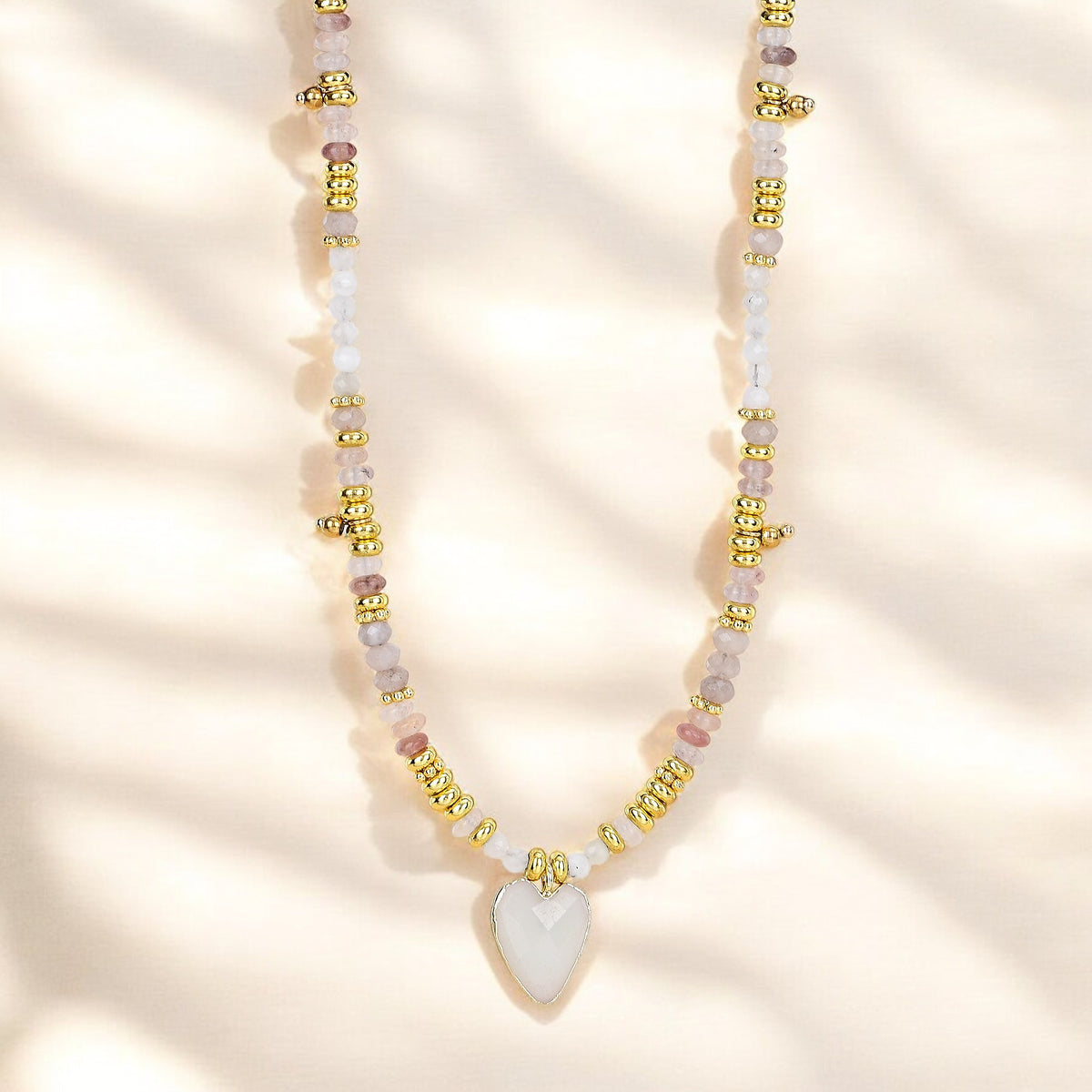 Maansteen Liefdesbedel Ketting
