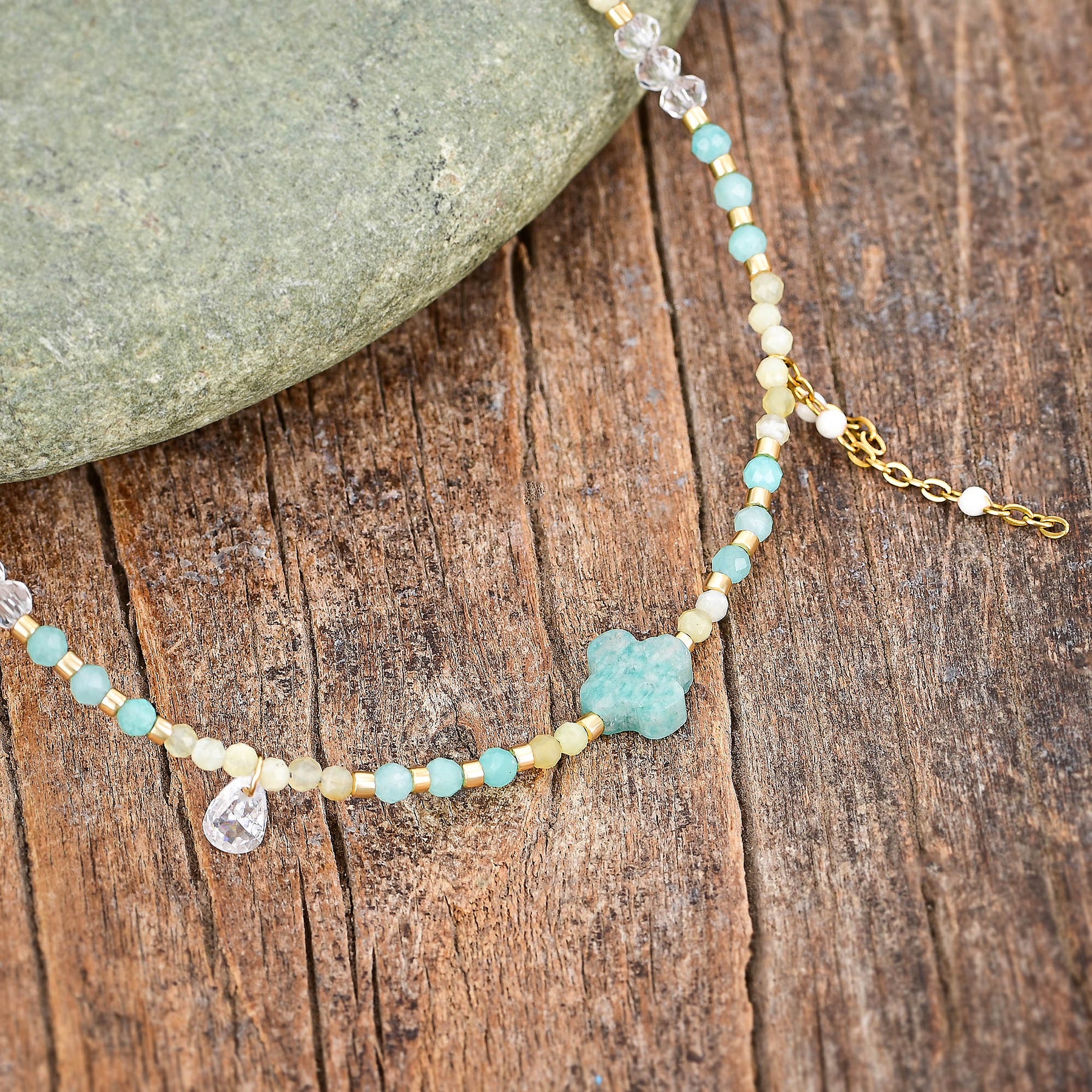 Bracelet de cheville en amazonite teal avec charme trèfle