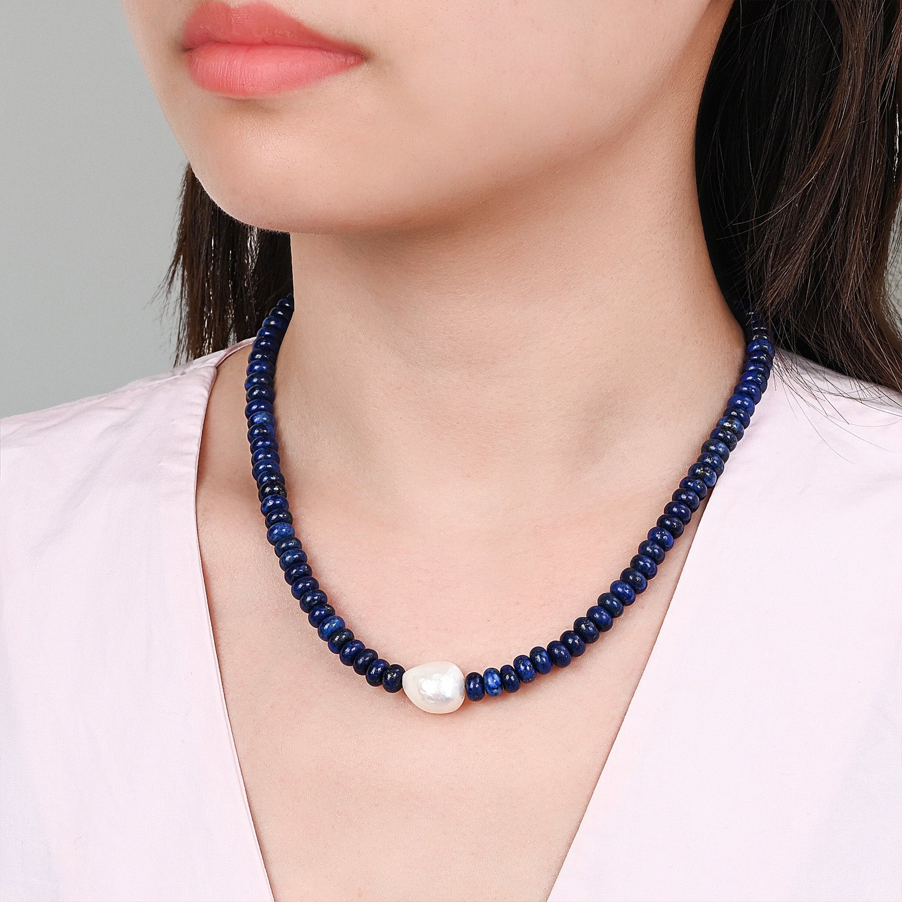 Collier de perles Lapis de minuit