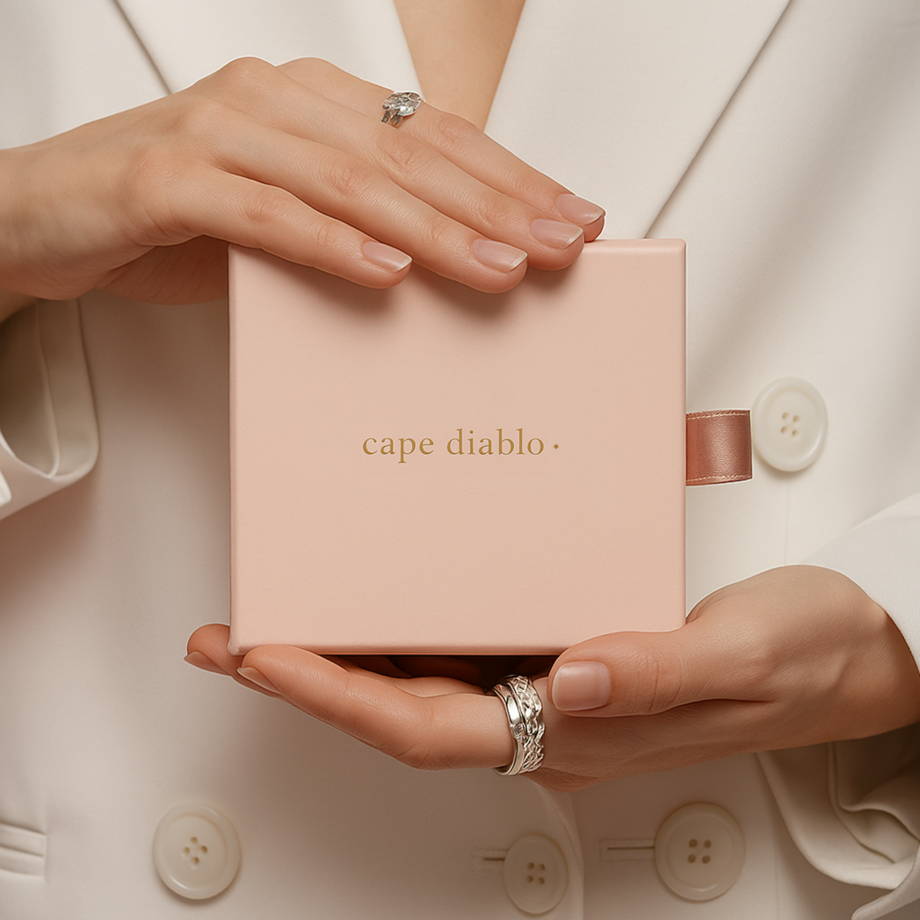 Bracelet enveloppant de protection du cœur impérial