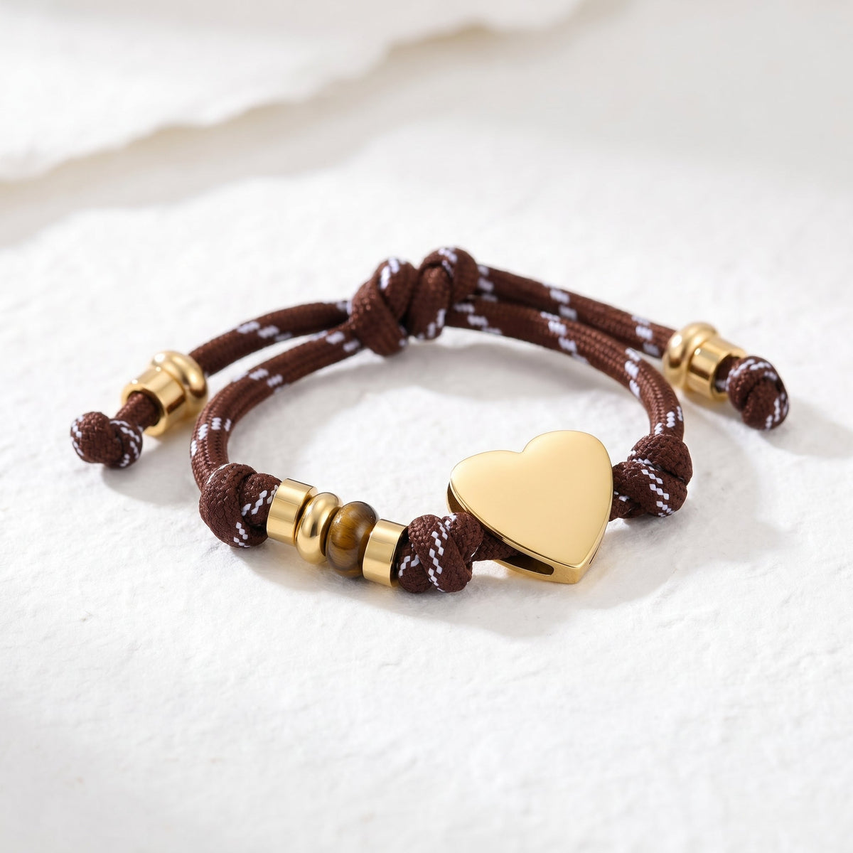 Armband met liefdesknoop van touw
