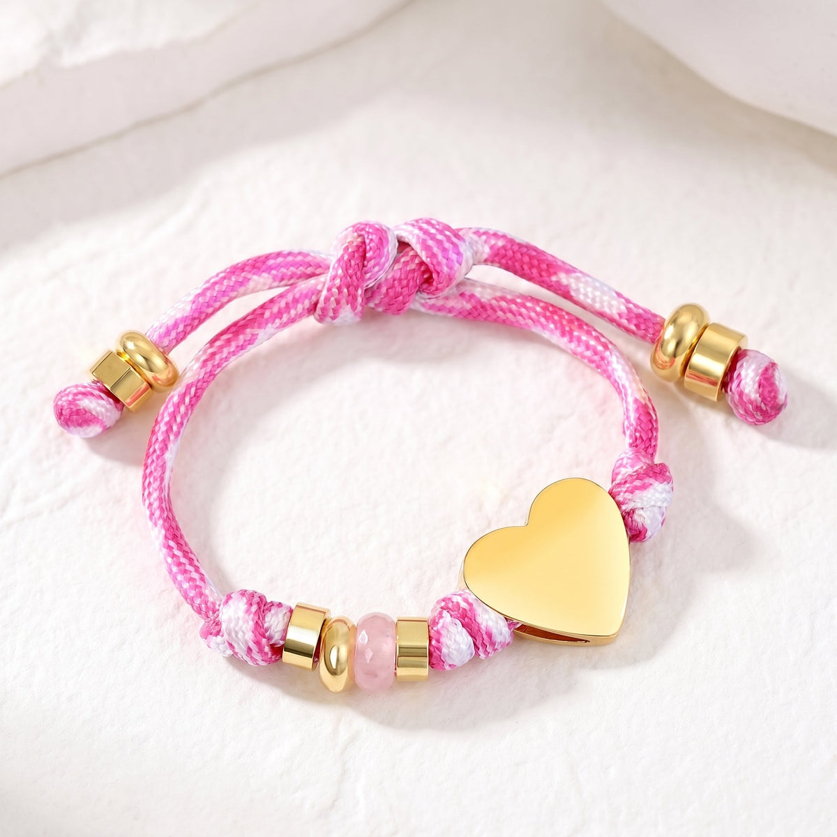 Armband met liefdesknoop van touw