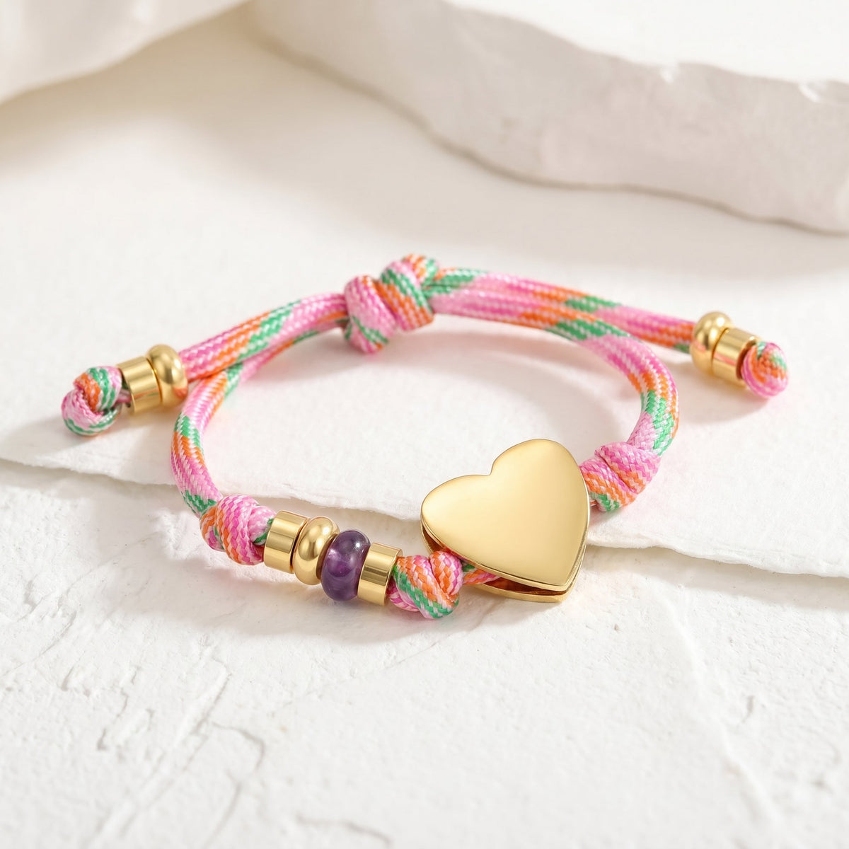 Armband met liefdesknoop van touw