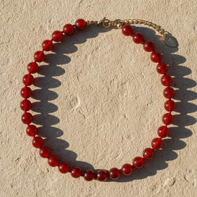 Collier ras-du-cou en agate rouge